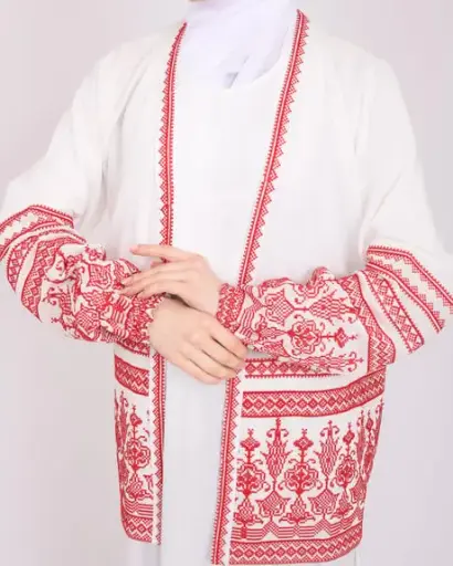 جاكيت ابيض بتطريز فلسطيني